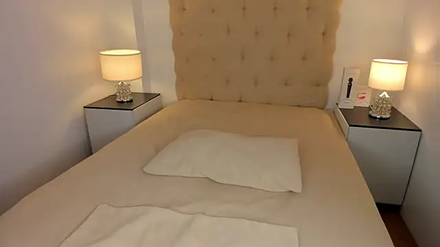 wow factor online show from October 2025 06:16:02 AM