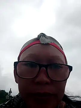 nui-show online show from October 2025 04:37:02 AM