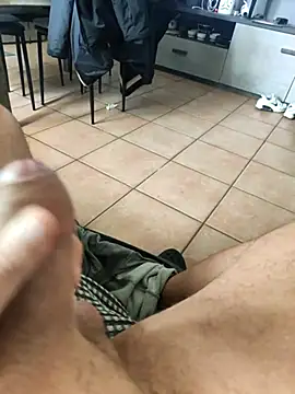 Italianstyle79 online show from November 2025 08:09:02 AM