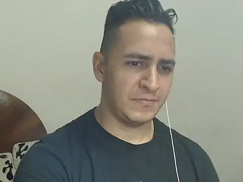 DarkTheKing online show from November 2025 04:58:02 AM