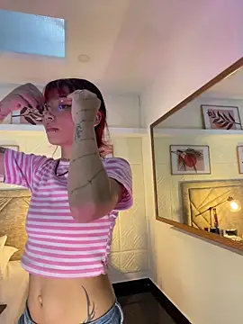 Emma duff online show from March 2026 07:42:02 PM