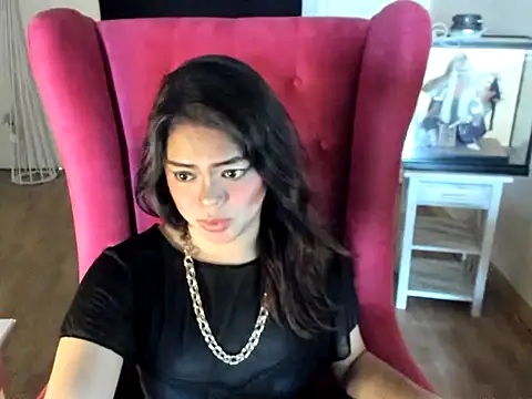 AsianDreamTS online show from November 2025 04:44:01 AM