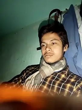 maxmishra18 online show from November 2025 04:58:02 PM