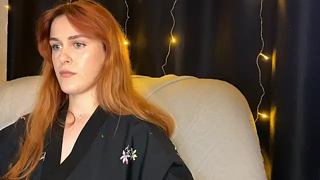 Veksal1a online show from November 2025 01:33:01 PM