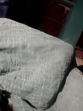 Snapshot of M-MAYA chatting on November 2025 12:22:02 AM M-MAYA online show from November 2025 12:22:02 AM