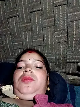 Snapshot of M-MAYA chatting on November 2025 11:37:01 PM M-MAYA online show from November 2025 11:37:01 PM