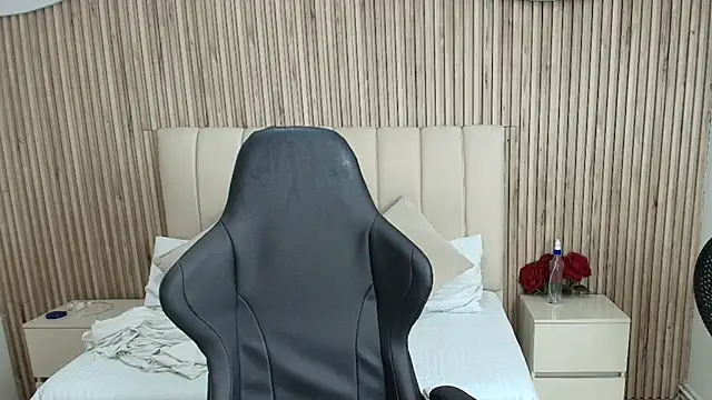 Snapshot of Aziz_daud chatting on October 2025 12:01:02 PM Aziz daud online show from October 2025 12:01:02 PM