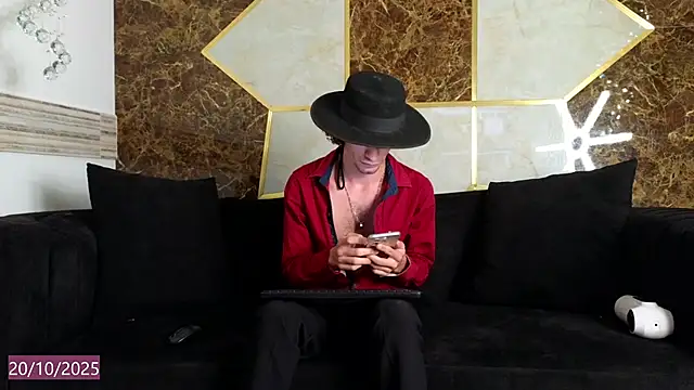 elias sn0w online show from October 2025 07:36:02 PM