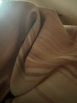 kinkysarahx online show from November 2025 08:17:02 AM