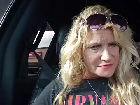 Bornbutiful online show from April 2026 11:24:02 PM