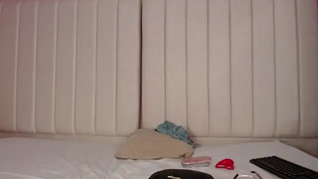 Snapshot of miel_alisha chatting on November 2025 12:48:02 PM miel alisha online show from November 2025 12:48:02 PM