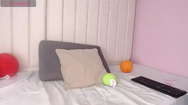 Snapshot of miel_alisha chatting on November 2025 12:39:02 PM miel alisha online show from November 2025 12:39:02 PM