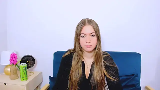 LeaNaughty online show from November 2025 03:55:01 PM