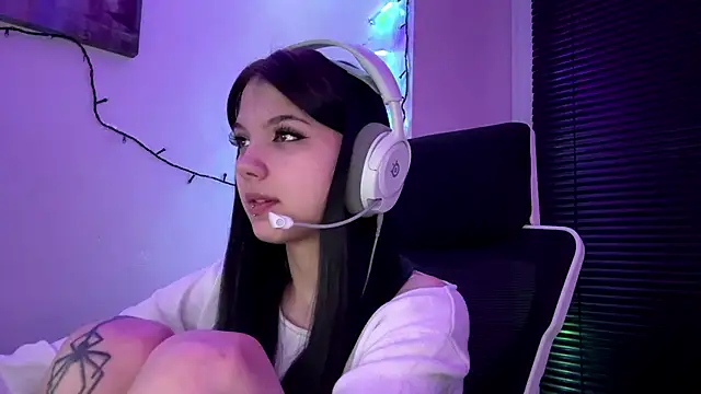 Snapshot of HanaMantanaDell chatting on February 2026 02:32:02 PM HanaMantanaDell online show from February 2026 02:32:02 PM