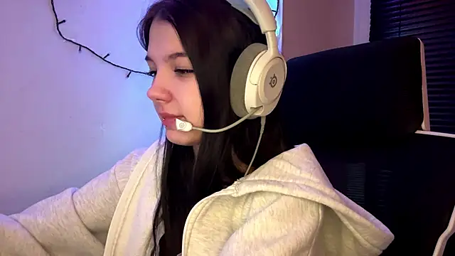 Snapshot of HanaMantanaDell chatting on February 2026 03:07:01 PM HanaMantanaDell online show from February 2026 03:07:01 PM