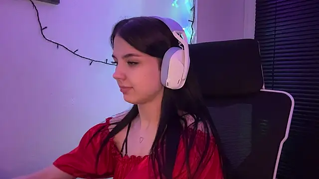 Snapshot of HanaMantanaDell chatting on February 2026 07:14:02 PM HanaMantanaDell online show from February 2026 07:14:02 PM