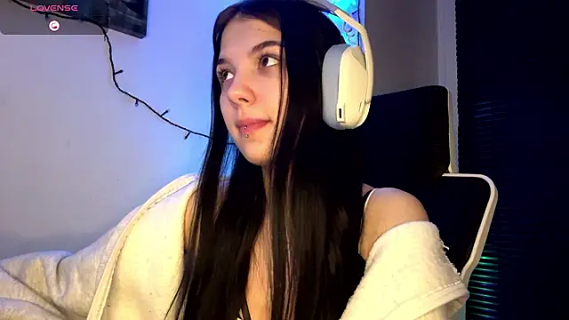 Snapshot of HanaMantanaDell chatting on February 2026 04:38:01 PM HanaMantanaDell online show from February 2026 04:38:01 PM