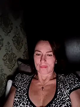 Luna 7777 online show from April 2026 08:42:02 PM