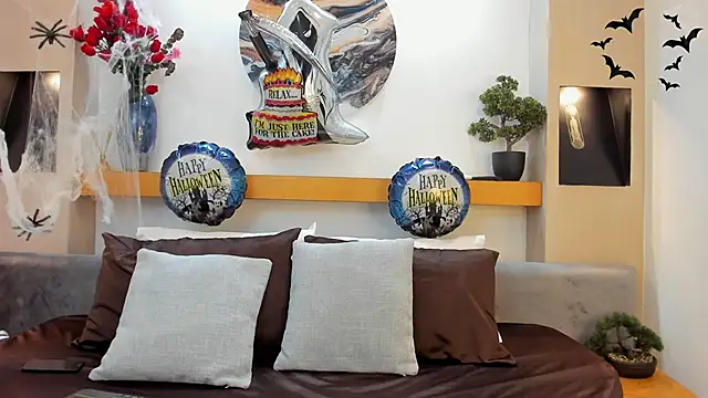 JohnBelRose online show from October 2025 07:40:01 PM