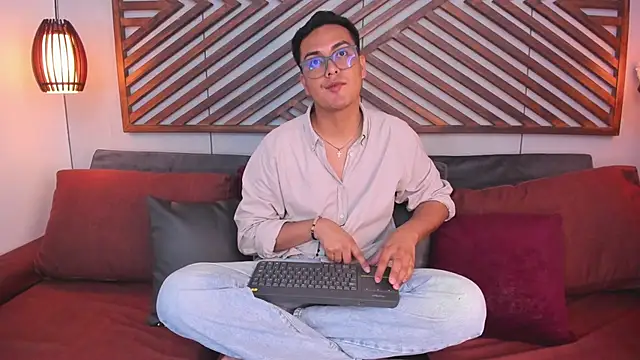 JohnBelRose online show from December 2025 07:53:01 PM