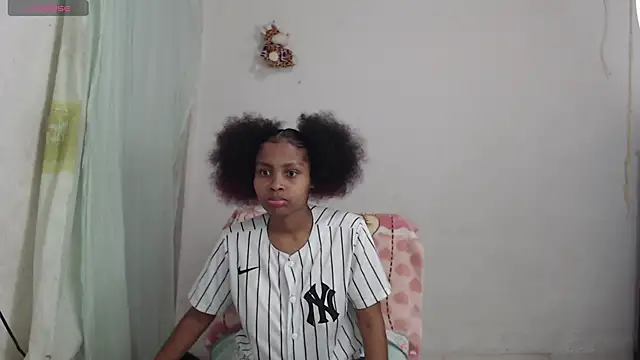 Snapshot of kataleya2021 chatting on October 2025 12:33:01 AM kataleya2021 online show from October 2025 12:33:01 AM