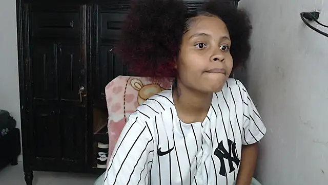 Snapshot of kataleya2021 chatting on October 2025 03:51:02 AM kataleya2021 online show from October 2025 03:51:02 AM