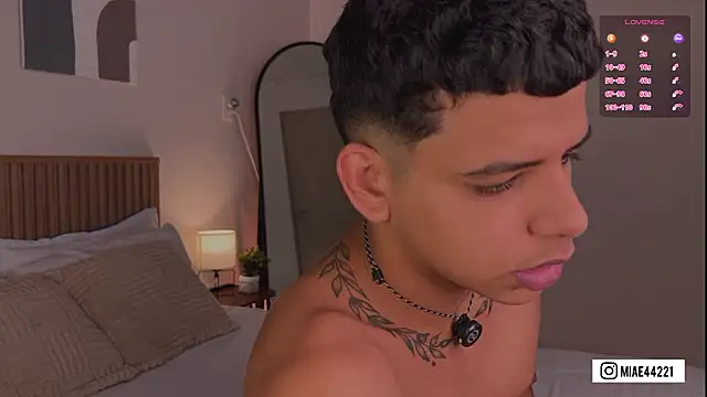 Snapshot of Little_Emma_11 chatting on March 2026 12:11:01 PM Little Emma 11 online show from March 2026 12:11:01 PM