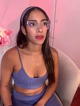 Snapshot of elegant__rouse chatting on June 2026 10:30:02 PM elegant rouse online show from June 2026 10:30:02 PM