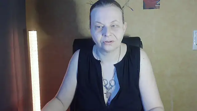 Diamond Bite online show from November 2025 07:16:01 AM