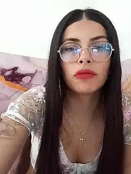 kaileyrivers online show from April 2026 07:25:02 PM