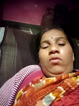 OliveGreen22 online show from November 2025 11:59:01 PM