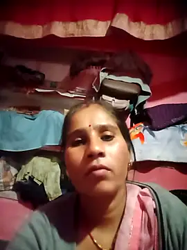 OliveGreen22 online show from November 2025 12:42:02 PM