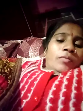 OliveGreen22 online show from November 2025 05:02:01 PM