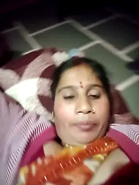 OliveGreen22 online show from November 2025 04:07:02 PM