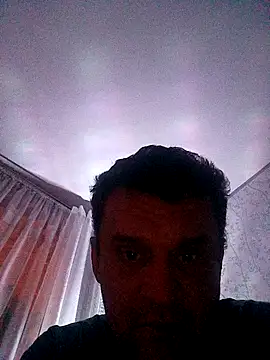 PeteR1987- online show from November 2025 11:40:02 PM