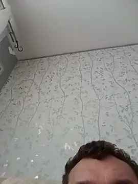 PeteR1987- online show from November 2025 07:12:01 AM