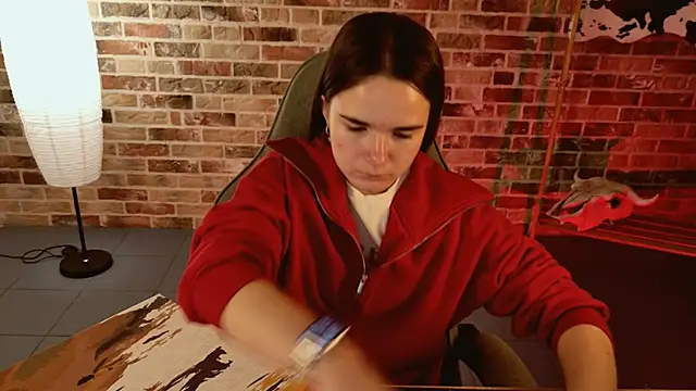 May Bloom online show from November 2025 05:28:02 AM