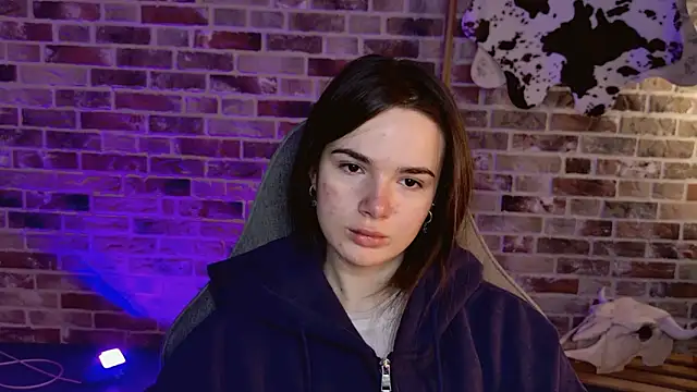 May Bloom online show from February 2026 06:08:02 AM