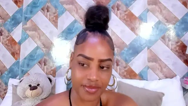 gigi mane online show from October 2025 07:38:01 PM