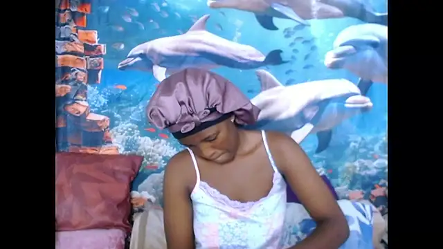 AfricanBarbiee69 online show from February 2026 07:37:01 PM