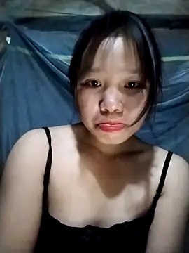 linh-miu99 online show from October 2025 03:22:02 PM