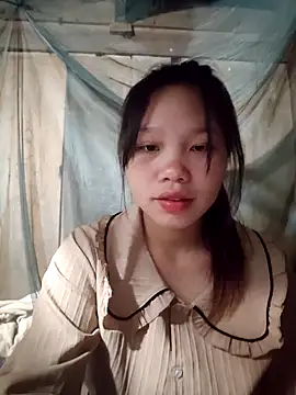 linh-miu99 online show from February 2026 08:15:02 AM