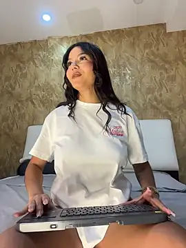 Snapshot of CherrySmirkXXX chatting on May 2026 01:29:02 PM CherrySmirkXXX online show from May 2026 01:29:02 PM