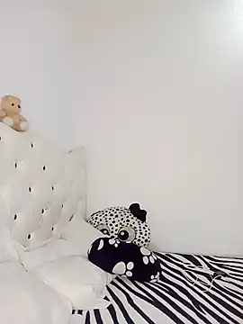 lia whitexx online show from November 2025 02:10:02 AM