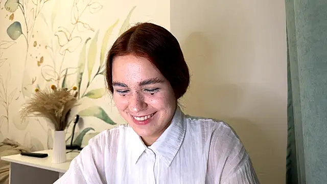 LunaAfrodita online show from October 2025 05:26:02 PM