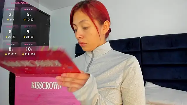 melanie roux   online show from December 2025 12:32:02 PM