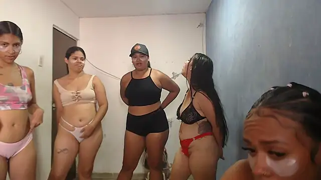 Snapshot of ricaslatinas1 chatting on March 2026 06:47:01 PM ricaslatinas1 online show from March 2026 06:47:01 PM