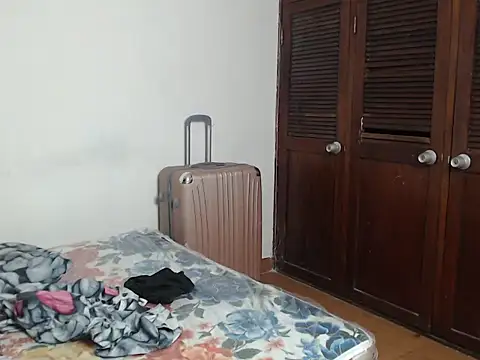  camila trans  online show from November 2025 11:10:02 PM