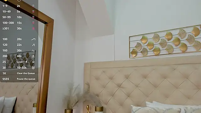 lucia lorenz online show from January 2026 11:26:01 AM