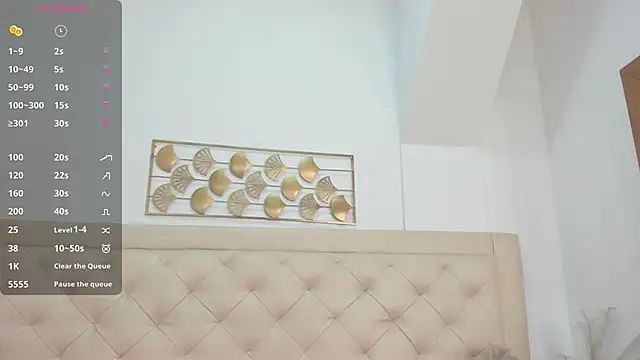 lucia lorenz online show from January 2026 11:25:01 AM